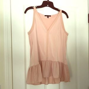 Banana Republic going out top